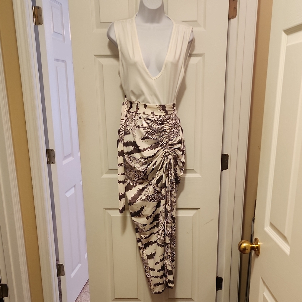 Elegant Cream and Brown Animal Patterned Women's Dress